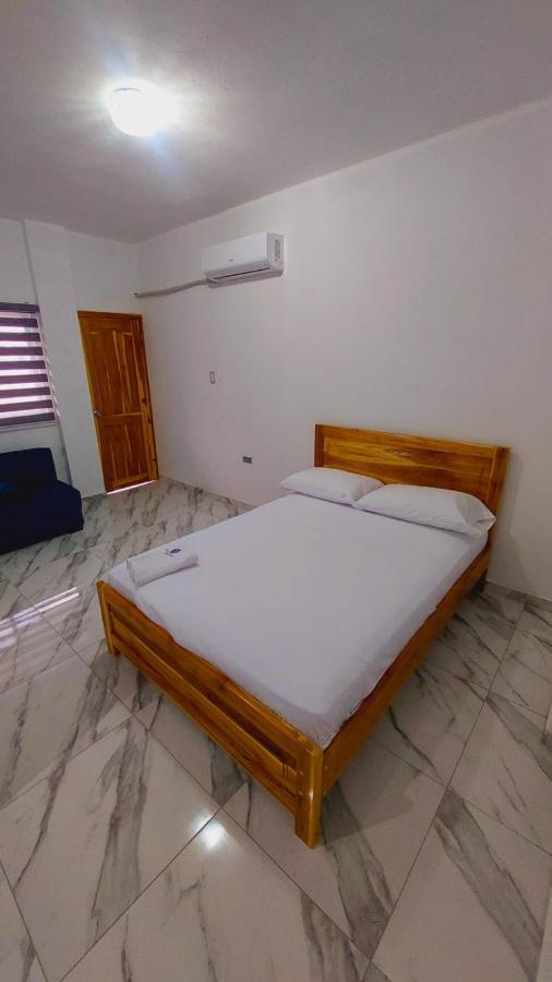 Hostal Amelia De La Rosa มันตา ภายนอก รูปภาพ